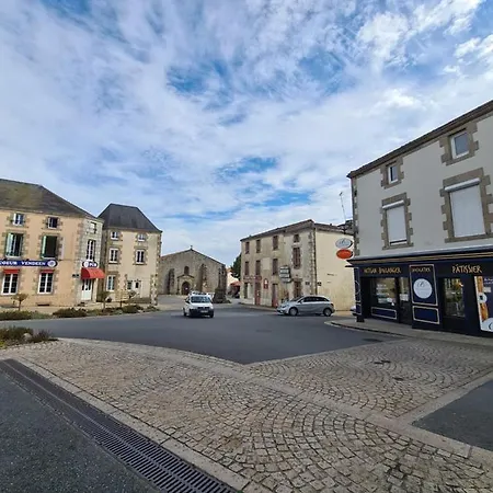 Le Haut Du Pave 3 A 7 Chambres 6 A 14 Couchages, 3 Min Du Puy Du Fou Les Epesses