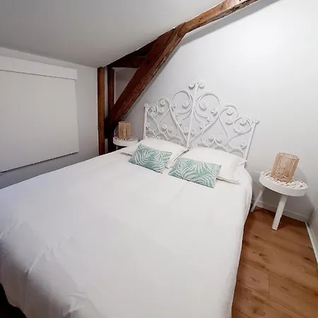 Holiday home Le Haut Du Pave 3 A 7 Chambres 6 A 14 Couchages, 3 Min Du Puy Du Fou *